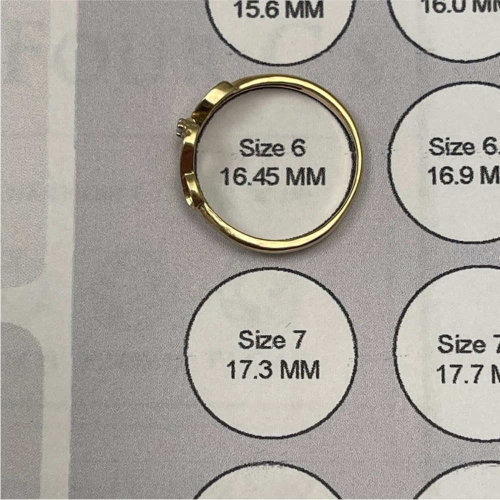 Delicate Gold Wave Ring with Single Sparkling Stone - Picture 4 of 5